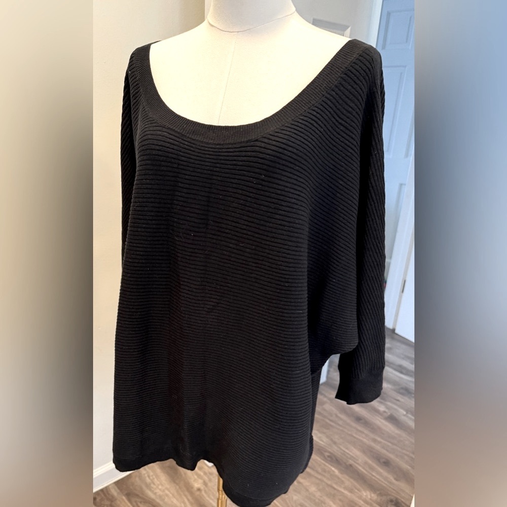 New York & Company 7th Avenue Design Studio Black Ribbed Button-Back Sweater XXL